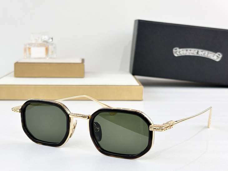 Picture of Chrome Hearts Sunglasses _SKUfw76704621fw
